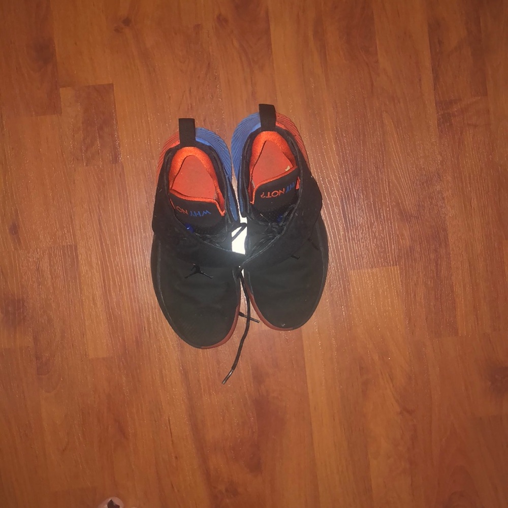 jordan kids size 4Y